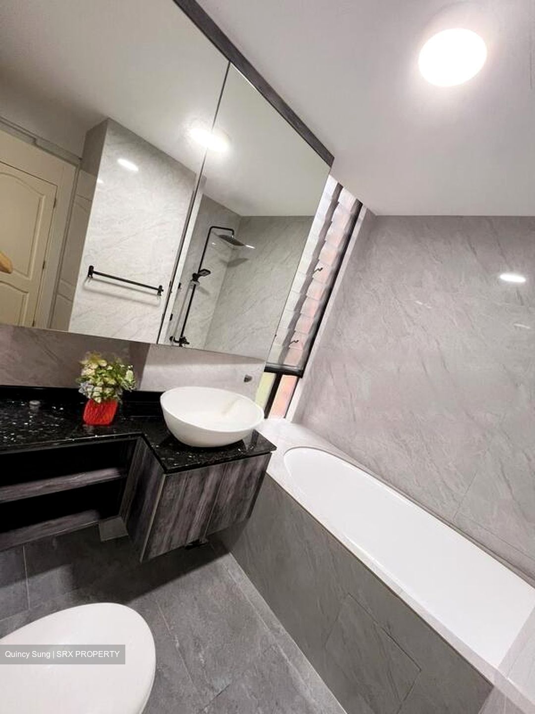 Loyang Valley (D17), Condominium #422140621